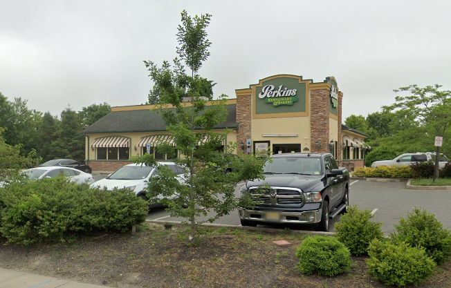 Perkins Restaurant and Bakery Forked RIver Exterior image